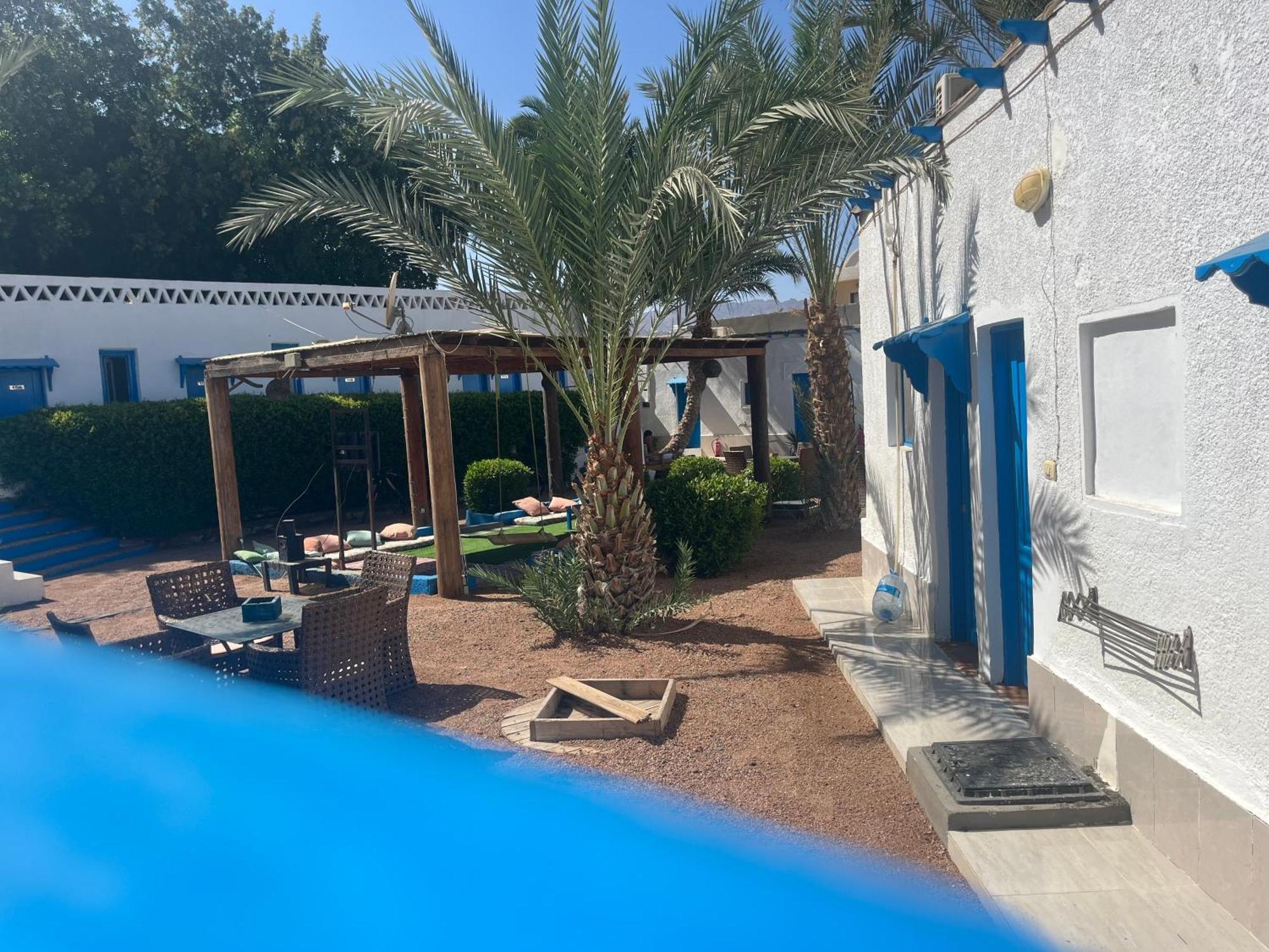 Auski Hostel دهب المظهر الخارجي الصورة
