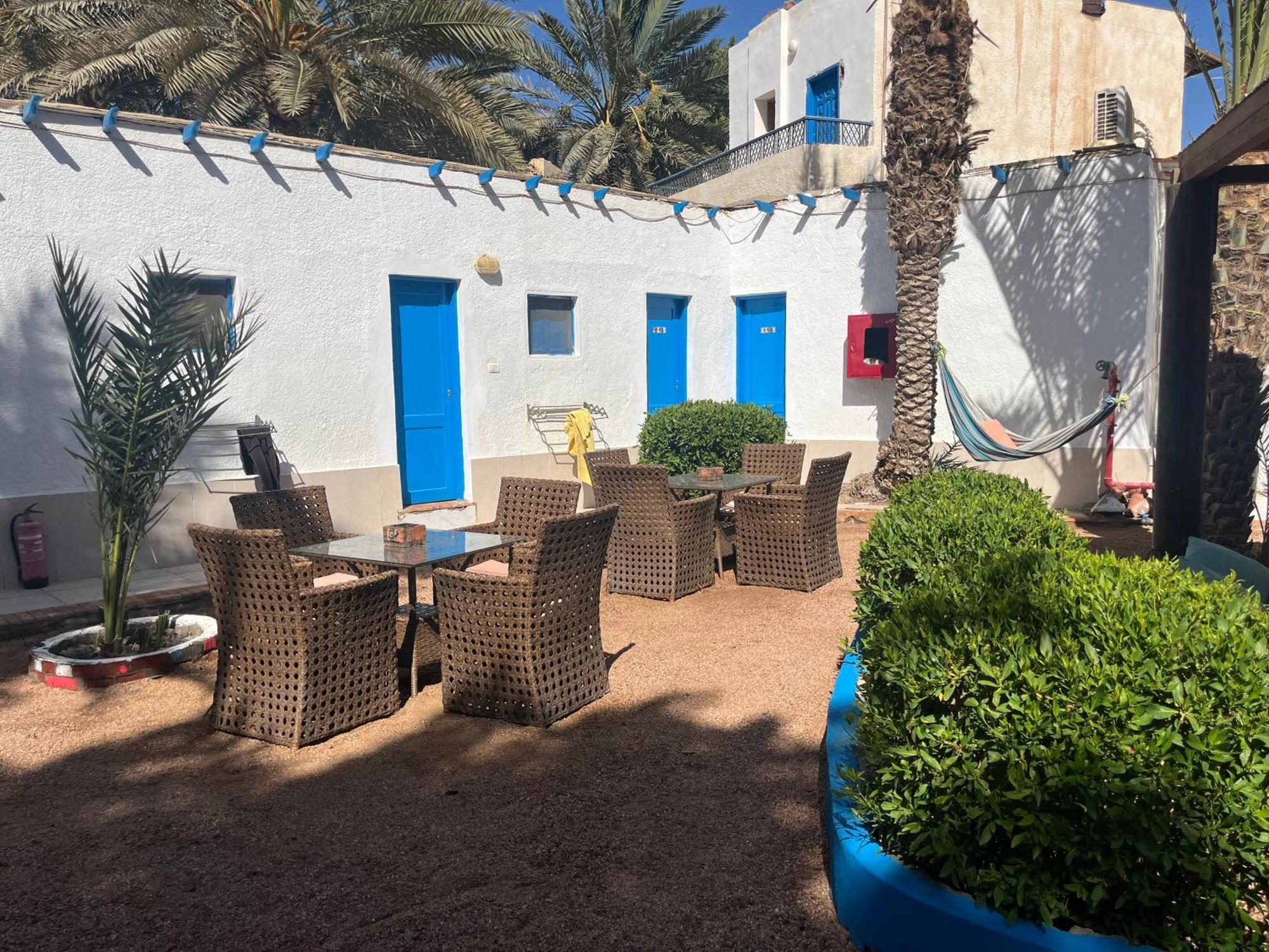 Auski Hostel دهب المظهر الخارجي الصورة